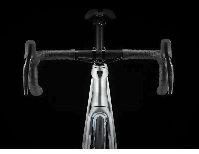 2022 Trek Emonda SL 7 Road Bike in White-3